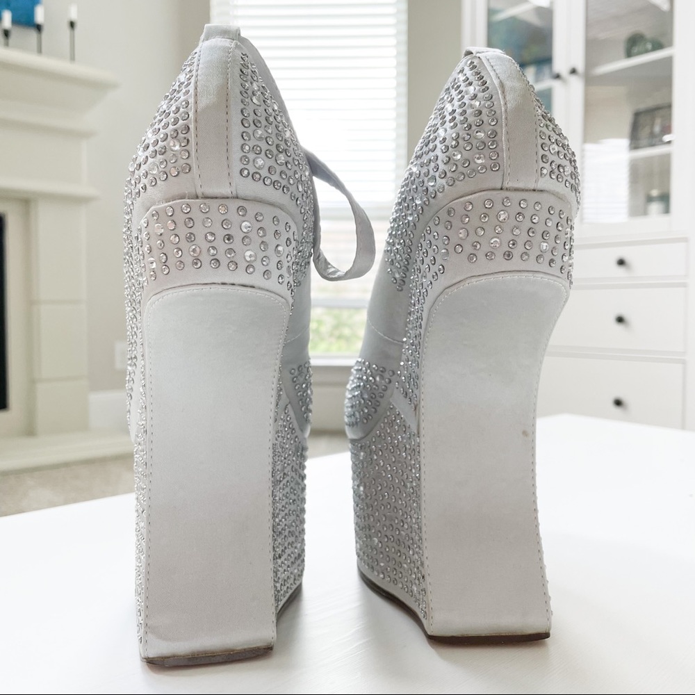 Mona Mia Silver Rhinestones Heels - Picture 5 of 10